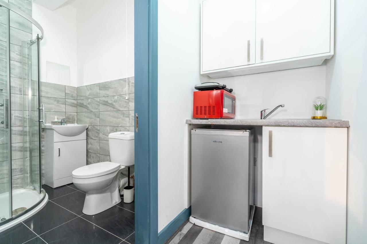 Chic Studio Oasis, West Midlands! Appartement Birmingham Buitenkant foto